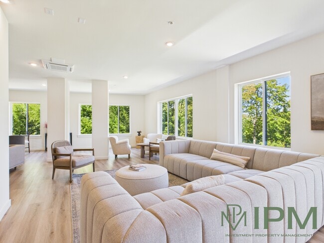 The Flats at Hampden