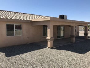 2315 Flagship Dr in Lake Havasu City, AZ - Building Photo - Building Photo