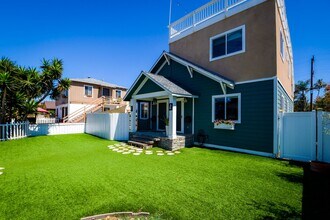 213 Evergreen Ave in Imperial Beach, CA - Building Photo - Building Photo