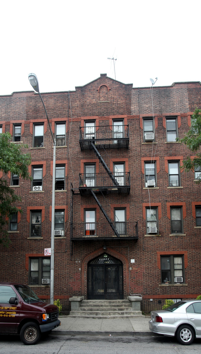 90-15 138th St in Jamaica, NY - Foto de edificio - Building Photo