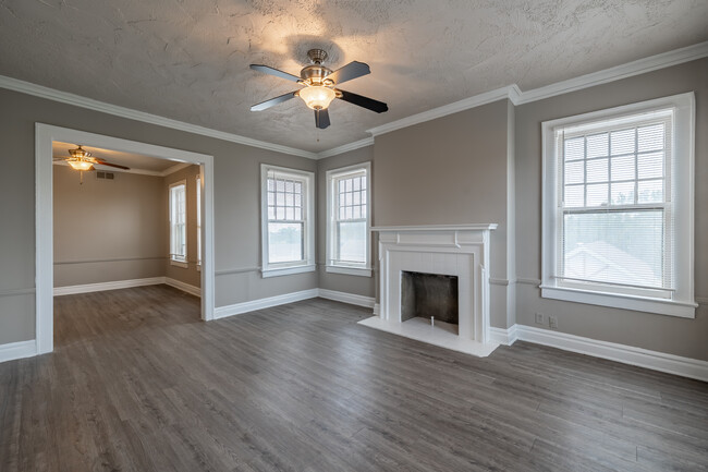 The Gooden Apartments in Tulsa, OK - Building Photo - Interior Photo