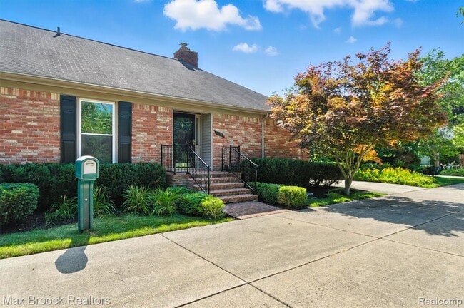 1829 Stonycroft Ln in Bloomfield Hills, MI - Building Photo - Building Photo