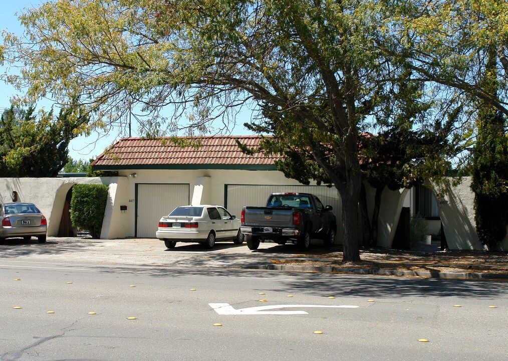 4417 Hoen Ave in Santa Rosa, CA - Building Photo