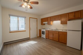 2411 Brentwood Pkwy in Madison, WI - Building Photo - Building Photo