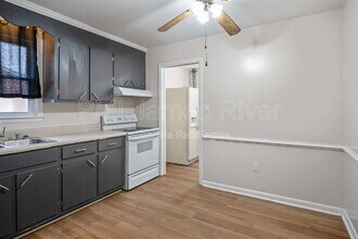 919 Laurel Rd in Petersburg, VA - Building Photo - Building Photo