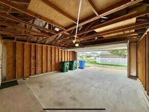 407 Katmai Cir in Pflugerville, TX - Foto de edificio - Building Photo