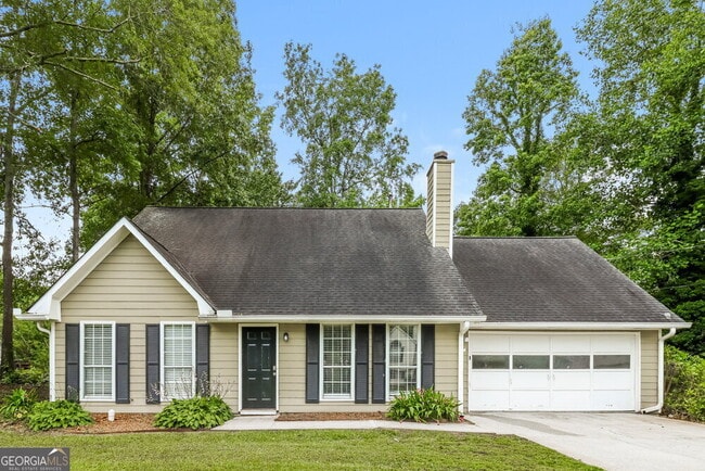 2521 Country Lake Cir