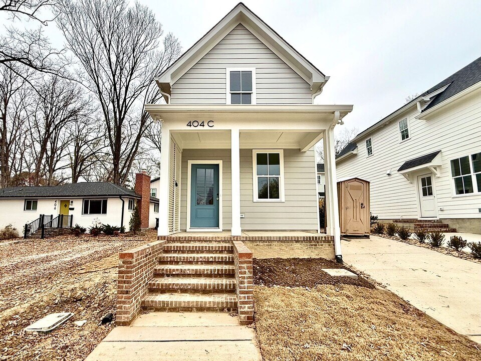 404 Chamberlin Ave in Durham, NC - Building Photo