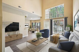 Reserve at Canyon Creek in San Antonio, TX - Building Photo