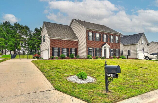 2003 Hollyhedge Ln in Indian Trail, NC - Building Photo - Building Photo