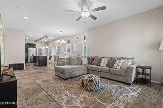 13616 Samlesbury Ave in Horizon City, TX - Building Photo - Building Photo