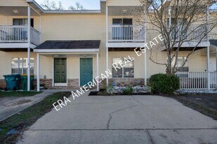 1810 Pointed Leaf Ln in Fort Walton Beach, FL - Building Photo