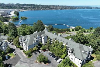 Pinnacle on Lake Washington in Renton, WA - Foto de edificio - Building Photo