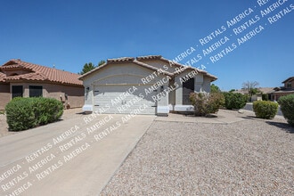 568 E Sherri Dr in Gilbert, AZ - Building Photo - Building Photo