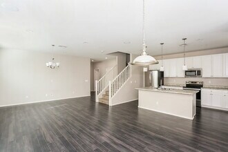 16417 W Latham St in Goodyear, AZ - Building Photo - Building Photo