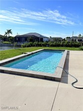 3923 SW 13th Ave in Cape Coral, FL - Building Photo - Building Photo