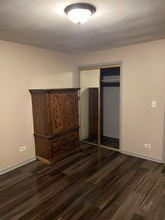 4233 Ridge Rd, Unit 8 in Cleveland, OH - Foto de edificio - Building Photo