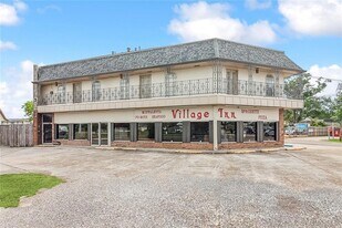 9205 Jefferson Hwy in River Ridge, LA - Building Photo