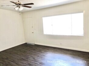 4558 W 173rd St, Unit H in Lawndale, CA - Foto de edificio - Building Photo