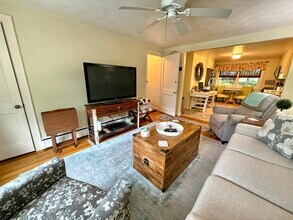 46 Aldrich Rd in Watertown, MA - Building Photo - Building Photo