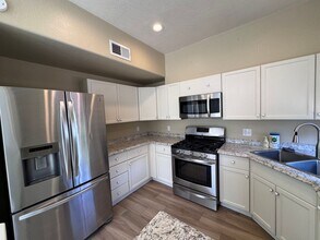 3977 Los Milagros Ave in Santa Fe, NM - Building Photo - Building Photo
