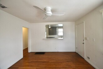 10843 Peach Grove St-Unit -10845 in Los Angeles, CA - Building Photo - Building Photo