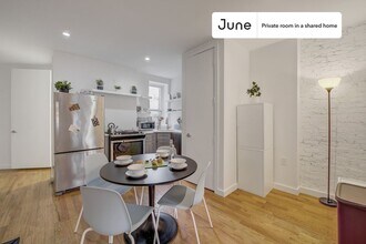 Room in Shared 5.0 bed/1.5 bath home in Queens, NY - Building Photo - Building Photo