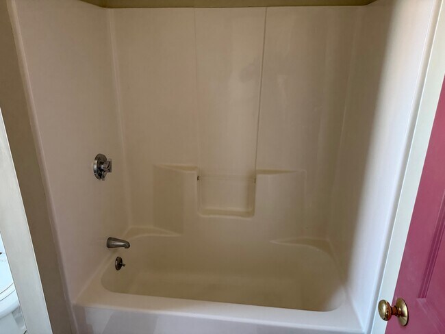 50 Adams St in Biddeford, ME - Building Photo - Building Photo