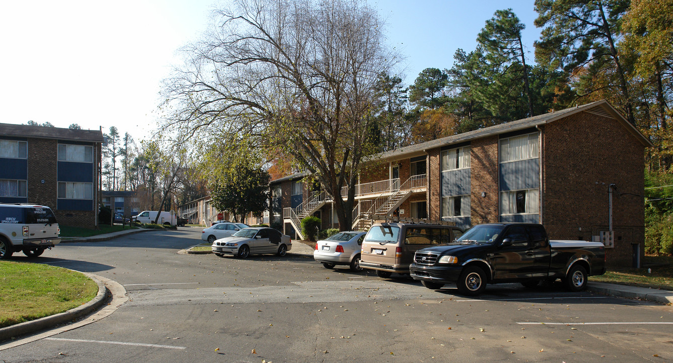 Morreene Manor Apartments in Durham, NC - Building Photo