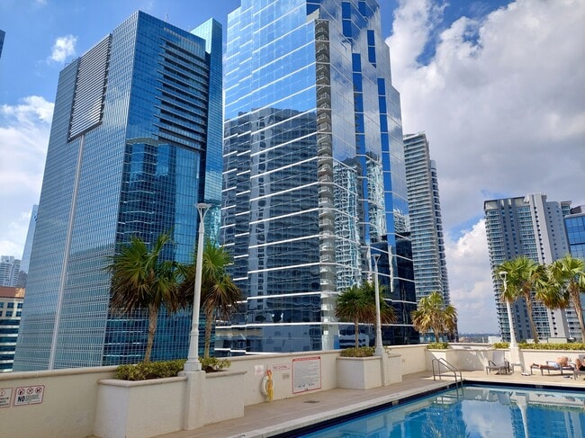 property at 1200 Brickell Bay Dr