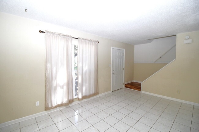 1930 Bay Point Blvd in Milton, FL - Building Photo - Building Photo