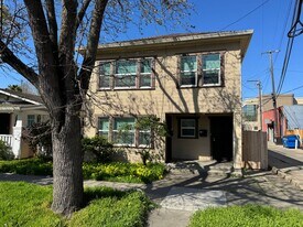 1918 Alhambra Blvd in Sacramento, CA - Building Photo