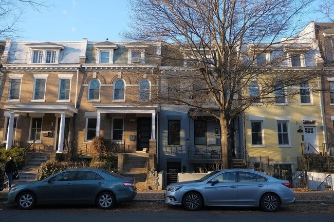 property at 1219 Park Rd NW