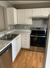 1732 Ridgebury Dr in Hilliard, OH - Building Photo - Building Photo