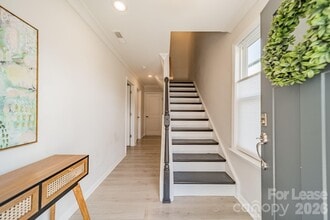 4040 Hidden Oaks Dr in Charlotte, NC - Building Photo - Building Photo