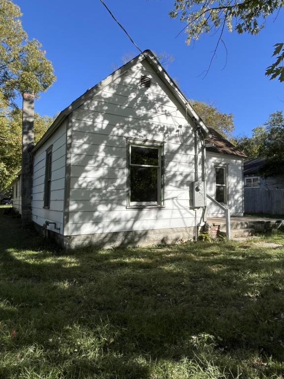property at 330 N Spring St