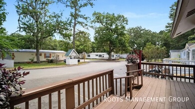 300 Brantley Dr in Hinesville, GA - Building Photo - Building Photo