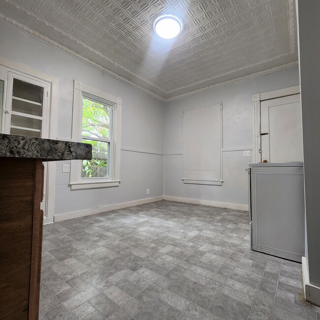 50 Syke St, Unit Back in Rochester, NY - Building Photo - Building Photo