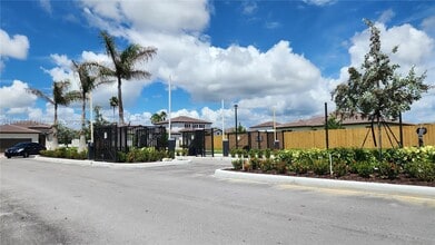 2965 SE 23rd Ave in Homestead, FL - Building Photo - Building Photo