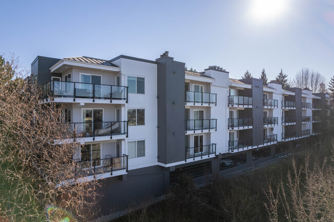 Parc 410 Apartments in Kirkland, WA - Building Photo - Building Photo