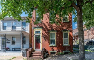 151 Chestnut St, Unit 1 in Pottstown, PA - Building Photo