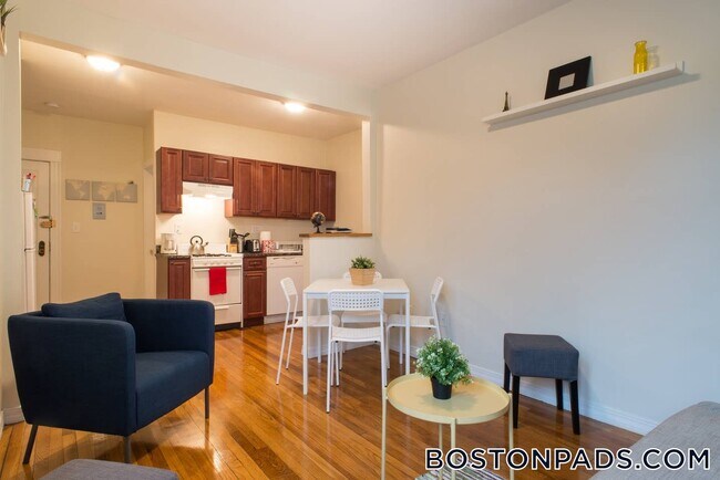 58 Queensberry St in Boston, MA - Building Photo - Building Photo