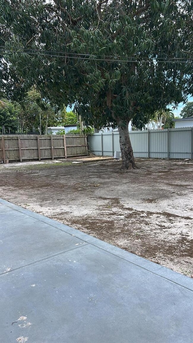 3310 NW 171st St in Miami Gardens, FL - Building Photo - Building Photo