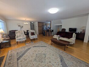 18 Clyde Rd in Watertown, MA - Building Photo - Building Photo
