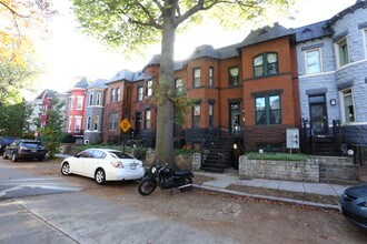 21 Quincy Pl NW in Washington, DC - Building Photo - Building Photo