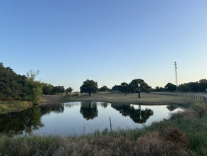 102 Deerfield Rd in Paradise, TX - Building Photo - Building Photo