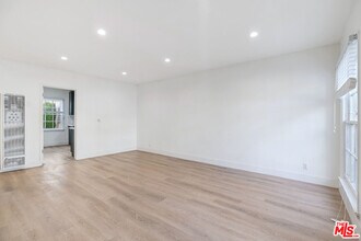 9224 Alden Dr in Beverly Hills, CA - Building Photo - Building Photo