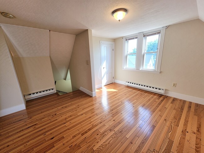 10 Harvard St, Unit 3