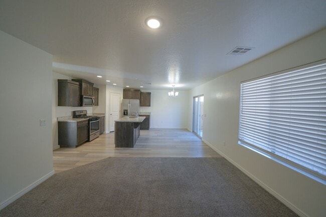 property at 1436 E Trilobite Dr