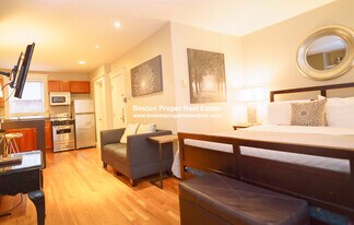 16 Cedar Lane Way, Unit 2 in Boston, MA - Building Photo